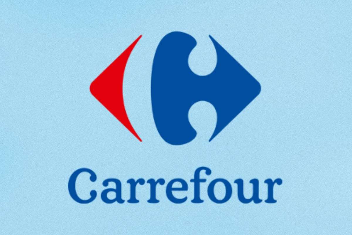Rapina in un Carrefour all'Aurelio: quattro arresti. Polizia blocca quattro rapinatori dopo un colpo in un supermercato. Tentata rapina in via delle Fornaci: fermati quattro uomini. Ritrovata un'arma da taglio dopo la rapina al Carrefour di via delle Fornaci. 